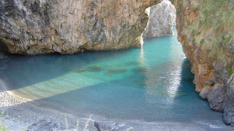 I giovani di Azione sulla crisi del sistema turistico in Calabria