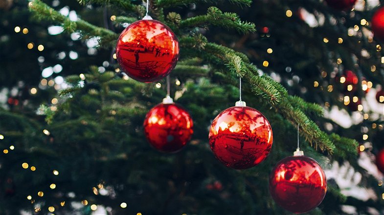 Christmas click: #Nataleincoro 2020, il concorso dell'albero e il presepe più bello
