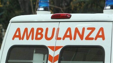 Cosenza, coinvolta in un incidente l'ambulanza del 118 del Pet di Cassano: trasportava un codice rosso all'Annunziata