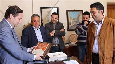 Rossano, il sindaco riceve il campione olimpico di biliardo Scorza