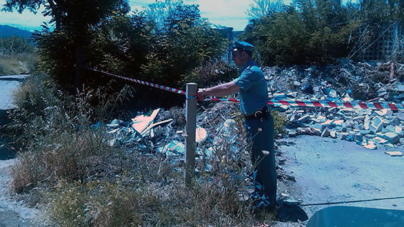 Corigliano, sigilli ad una discarica abusiva