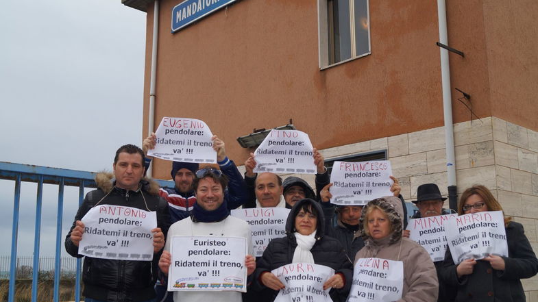 Basso Jonio, pendolari in agitazione