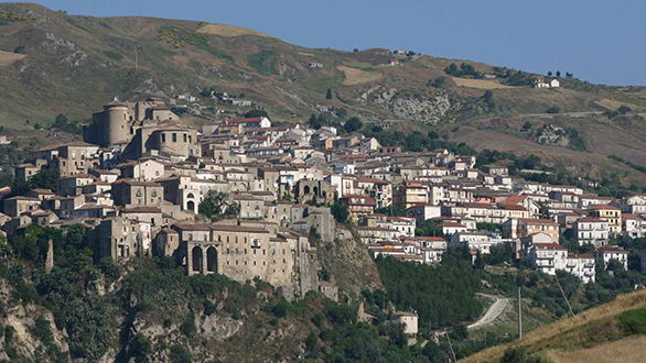 I comuni dell'Alto Jonio pagano emigrazione ed isolamento