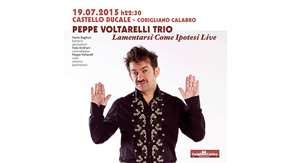 Corigliano Calabro Fotografia, Peppe Voltarelli al Castello Ducale