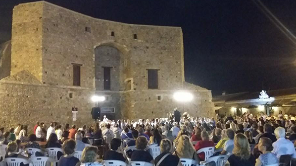 Grande partecipazione al concerto... per Rossano