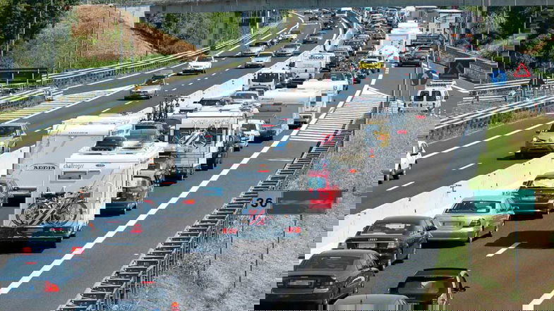 Ferragosto: traffico intenso su A3 e s.s. 106
