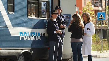 Corigliano: camper Polizia contro femminicidio