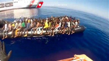 Corigliano: arrestati tre presunti scafisti ultimo sbarco migranti