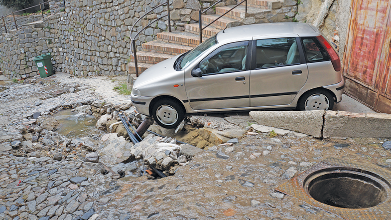 Rischio frane e inondazioni fino a domani