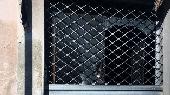 Incendio in un negozio di viale Margherita