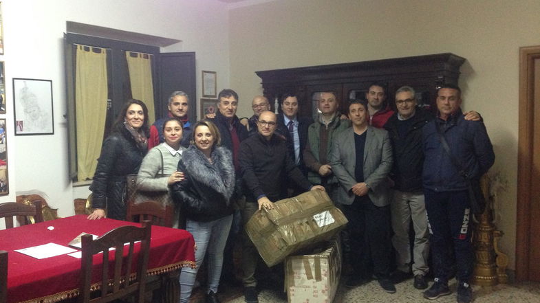 Fidelitas Corigliano, donato un albero di Natale alla parrocchia Maria SS.Immacolata