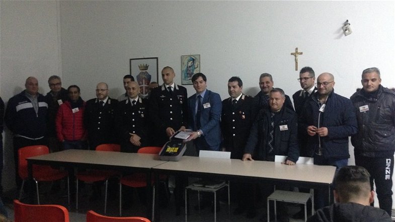 Fidelitas regala un defibrillatore ai Carabinieri di Rossano