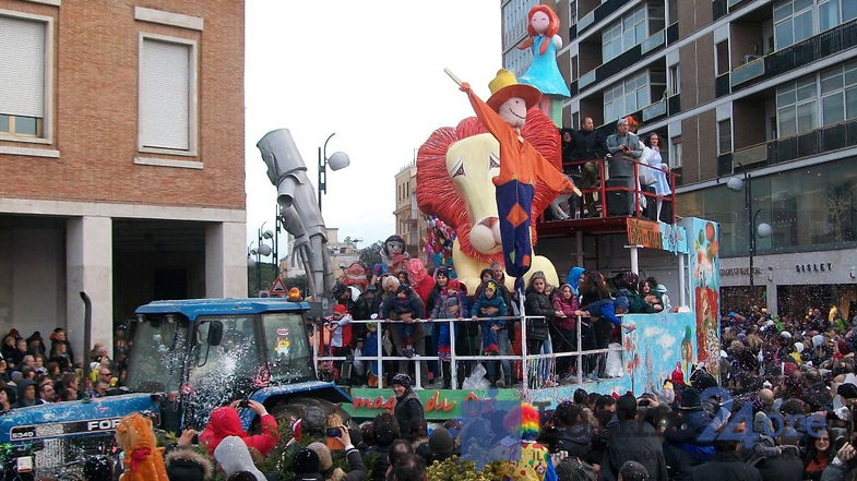 Carnevale, al Frasso sfileranno i carri