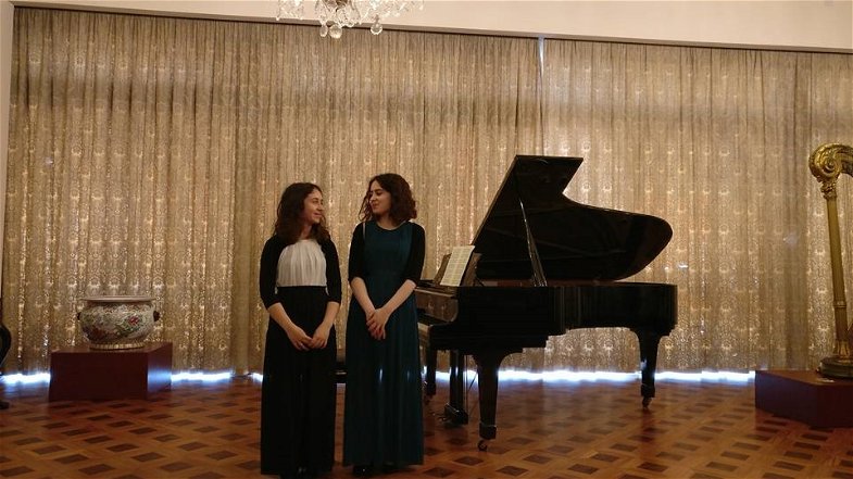 Successo in Canada e Portogallo per le giovani pianiste rossanesi Flora e Teresa Campana