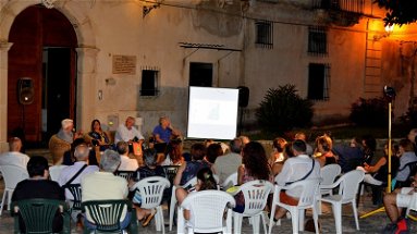 Cariati: Nicola Campoli dona alla cittadina un defibrillatore