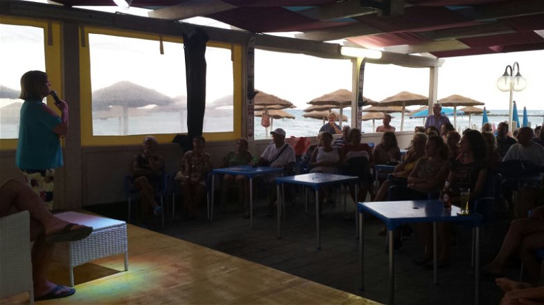Cariati: la sindaca Greco incontra i turisti. Dibattito sui servizi cittadini