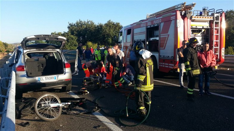 Incidente sulla statale 106 a Rossano, due feriti gravi