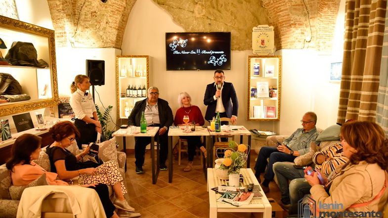 Rossano, funziona il Caffè Letterario ospitato a Emporium Cafè