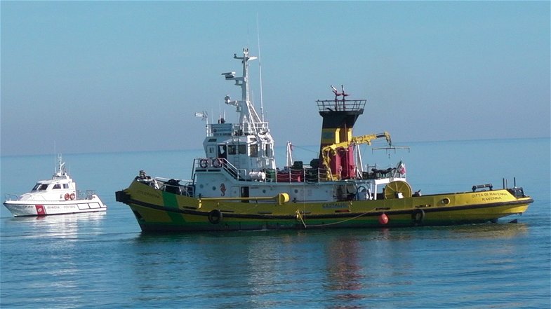 Guardia Costiera Corigliano: esercitazione Pollex 2017 in mare