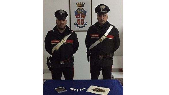 Rossano: marijuana nel divano di casa, arrestato dai Carabinieri
