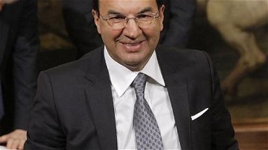Gentile shock: lascia Ap, non si ricandida e voterà Berlusconi