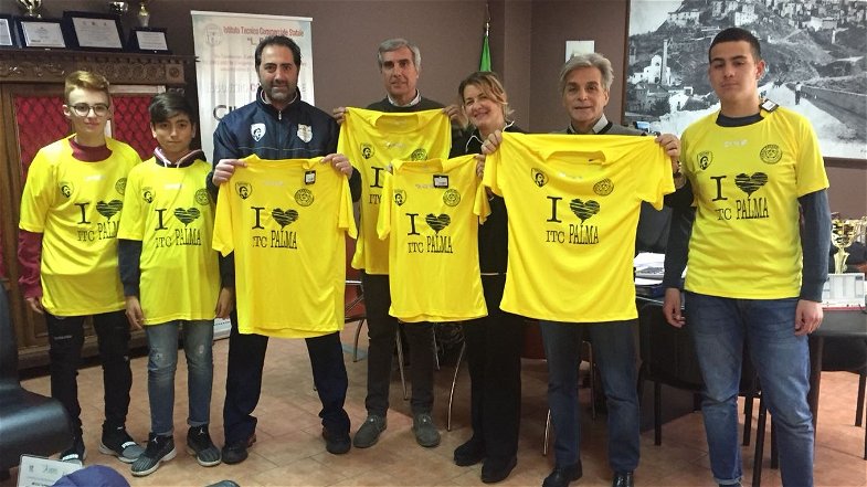 Corigliano, la scuola calcio Forza Ragazzi e ITC Palma suggellano partnership