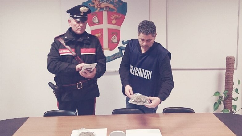 Carabinieri di Corigliano arrestano una coppia per droga
