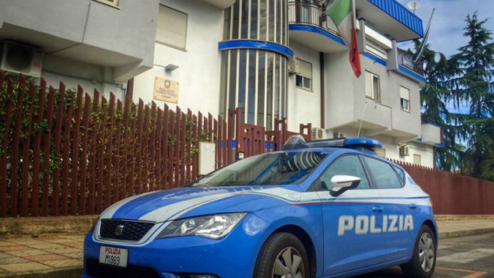 Corigliano Rossano, 26enne arrestato per evasione dei domiciliari