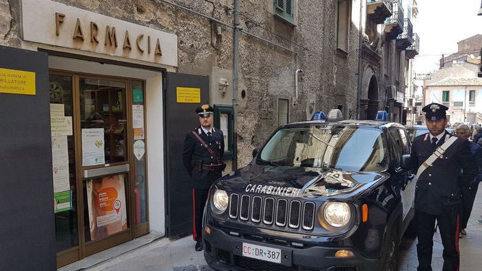 Longobucco: arrestato per furto di soldi in farmacia