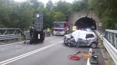 Incidente sulla statale 107, un morto e due feriti gravi