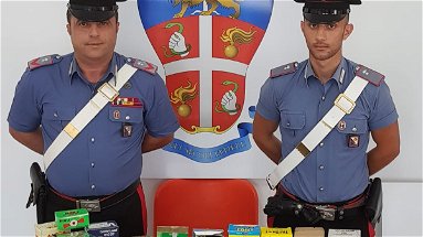 Scala Coeli: Carabinieri scoprono arsenale di munizioni da caccia, due denunce