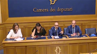 Roma: presentato alla Camera dei Deputati 