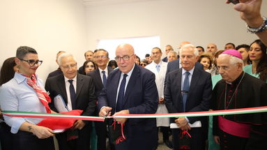 Oliverio inaugura Unità Operativa di Riabilitazione Lamezia Terme