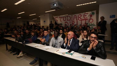 Oliverio agli universitari calabresi: “Il futuro dipende da voi”