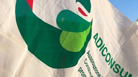 Adiconsum Calabria denuncia: uffici postali relegati in scantinati