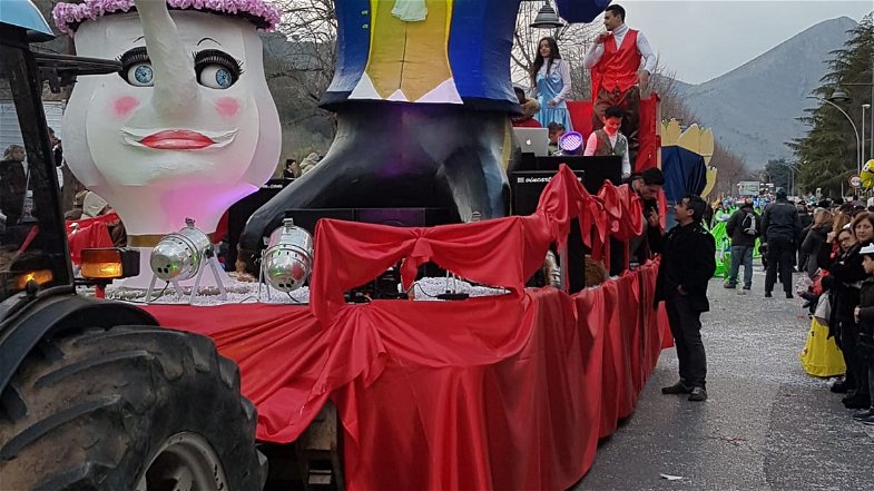 Carnevale Castrovillari, cala il sipario. In 35 mila alla sfilata conclusiva