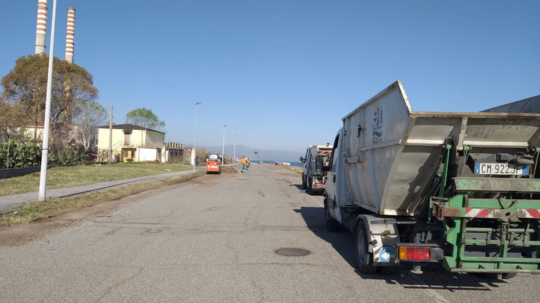 Lungomare: domani terminano le operazioni di pulizia del manto stradale