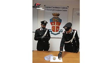 Droga pura in macchina, Carabinieri di Corigliano arrestano pregiudicato locale