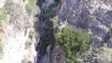 Civita, il sindaco “blinda” gli ingressi alle Gole del Raganello