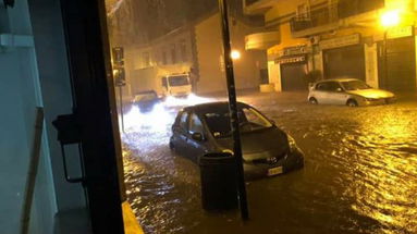 Diluvio nella notte a Corigliano Rossano, danni e allagamenti