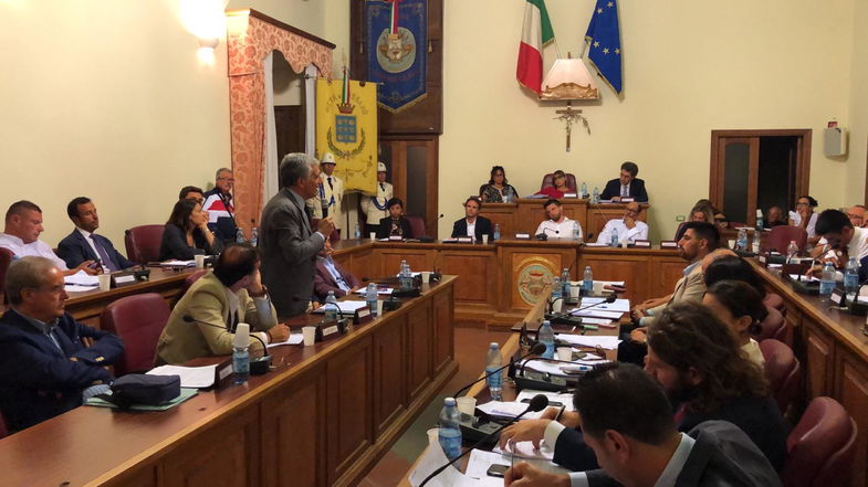 Terreni civici a Corigliano Rossano, opposizione: 