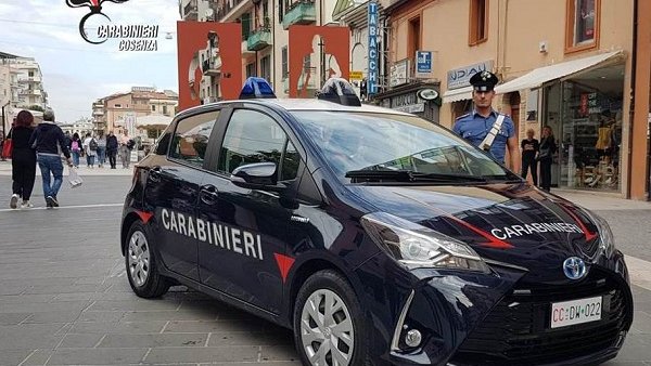 L'arma dei Carabinieri di Cosenza presenterà la prima auto ibrida in occasione della Festa del Cioccolato