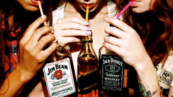 Allarme alcol tra i quindicenni: la metà arrivano ad ubriacature estreme