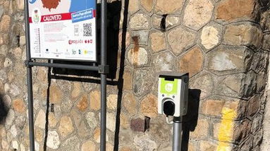 Caloveto: installata una stazione ricarica per auto elettriche