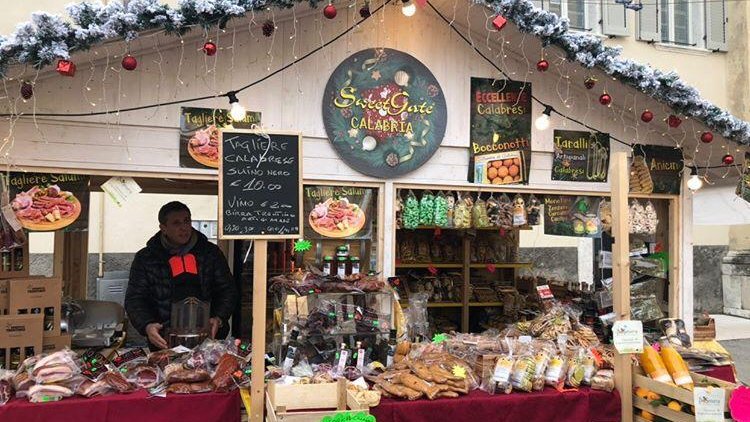 La Calabria ai mercatini di Natale di Rovereto con 8TJ e Comunità Slow Food Arberia