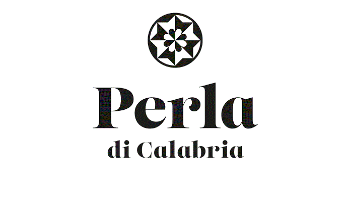 Perla di Calabria diventa progetto culturale. Domani si inaugura lo Store ispirato al Patìr