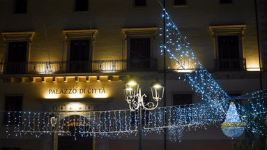 Corigliano Rossano: presepi, luminarie e alberi accesi in città - FOTO