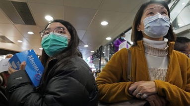 Le mascherine contro il coronavirus sono prodotte a Wuhan: il focolaio del virus