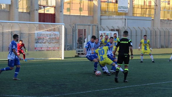 Serie D: il Corigliano Calcio a Licata dura un tempo