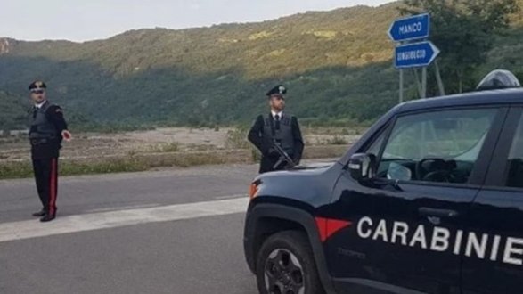 Bocconi avvelenati per cani: denunciati dai carabinieri due allevatori